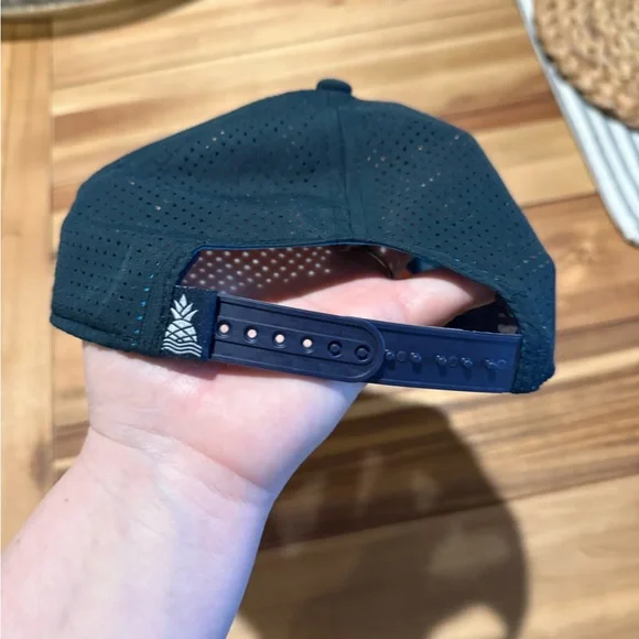 Chubbies men’s hat - Picture 2 of 4